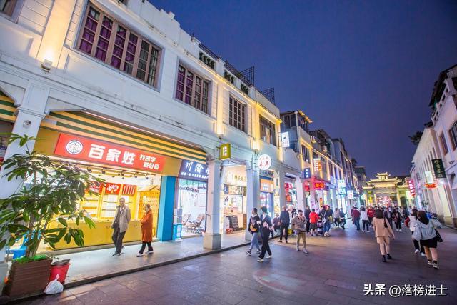 广东潮州牌坊街上的23座牌坊，几乎所有人都会打卡街